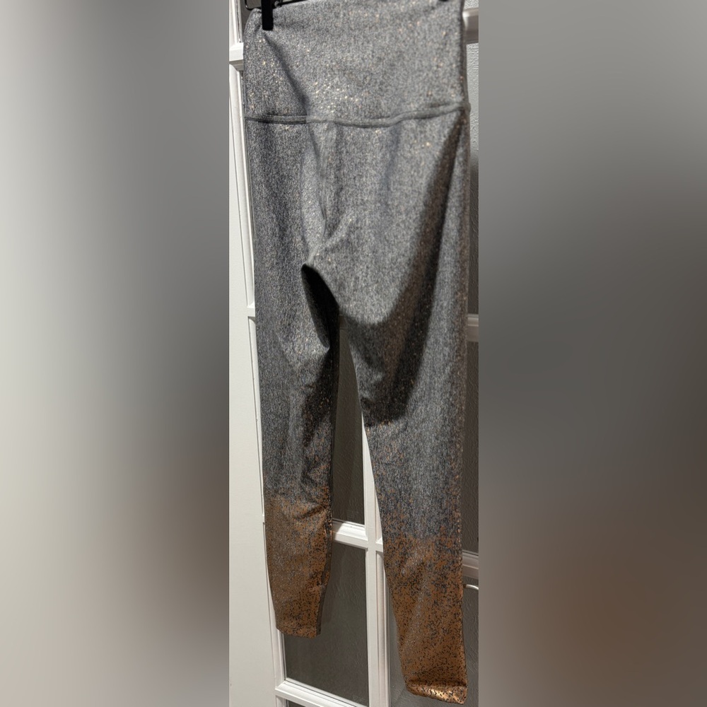 Beyond Yoga Alloy Ombre Sparkle High Waisted Midi Legging - Picture 11 of 14
